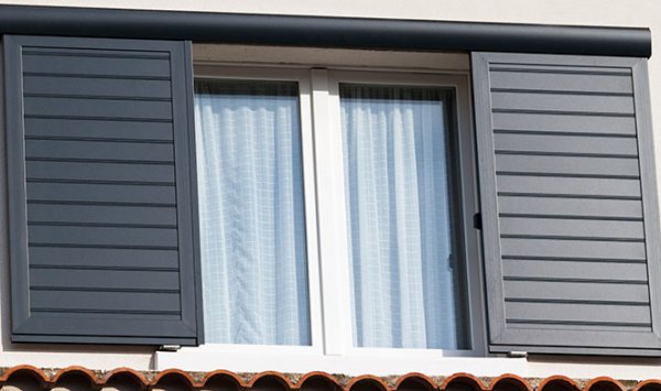 Installation de volets coulissants - JMR Entreprise de stores à Lyon